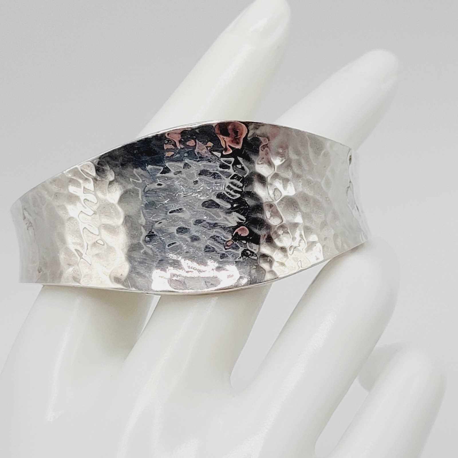 ATI Mexico 925 Sterling Silver Hammered Recessed Wave Cuff Vtg Bracelet 19 Grams