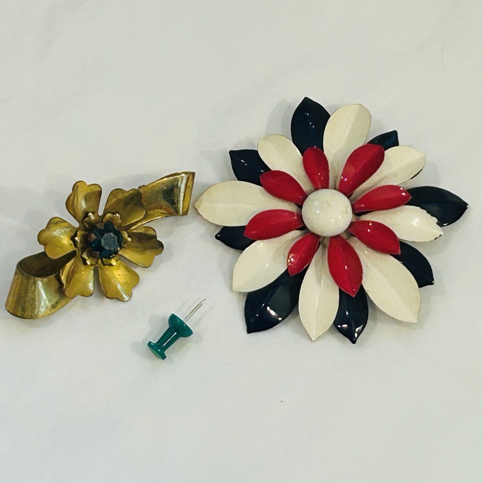 Lot Of 2 VTG Brooches Brass Floral Bow Red White Black Painted Flower