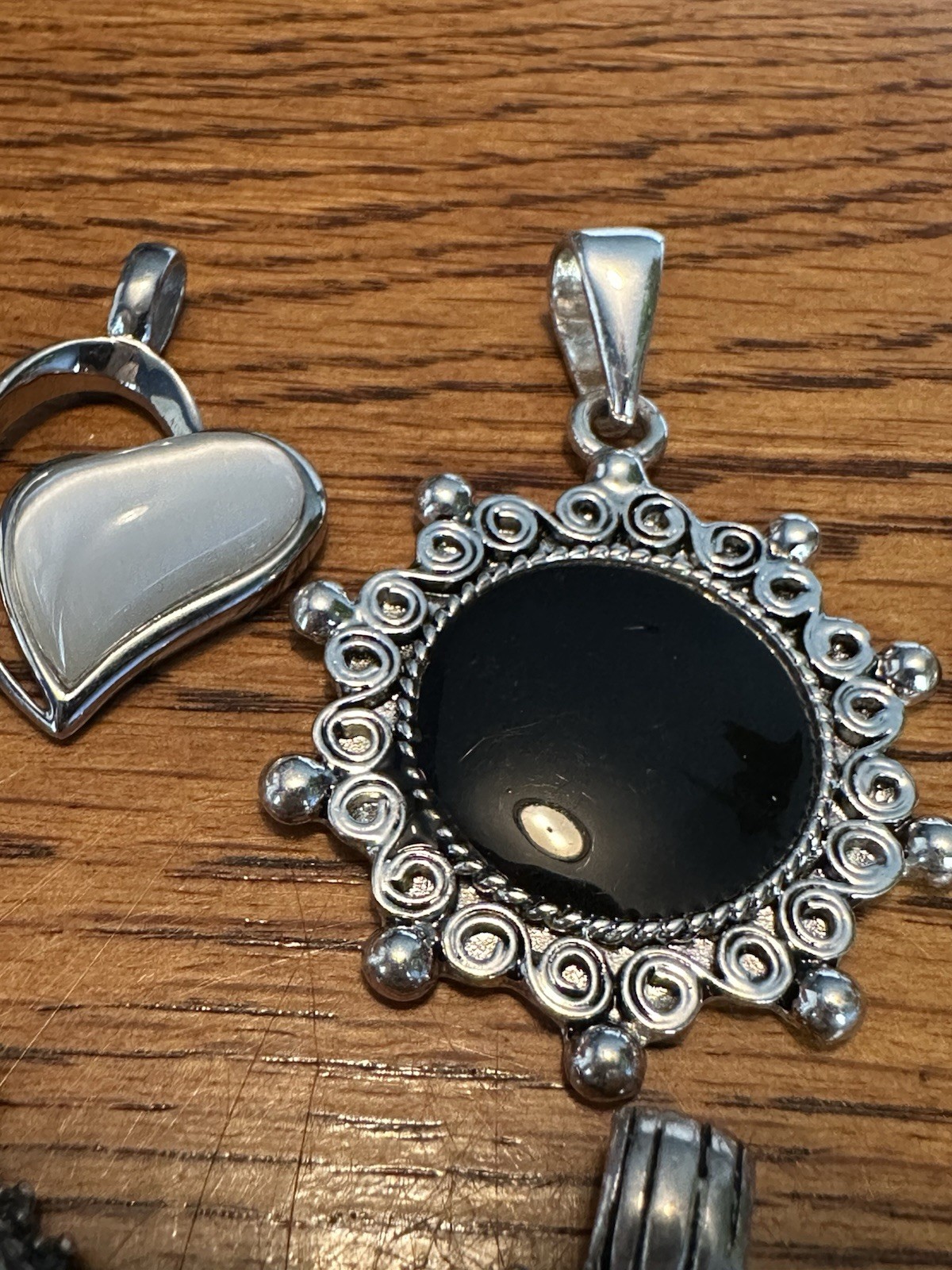 Lot of 8 Vintage to Modern Pendants Black Red Blue Stones Oval Heart Round