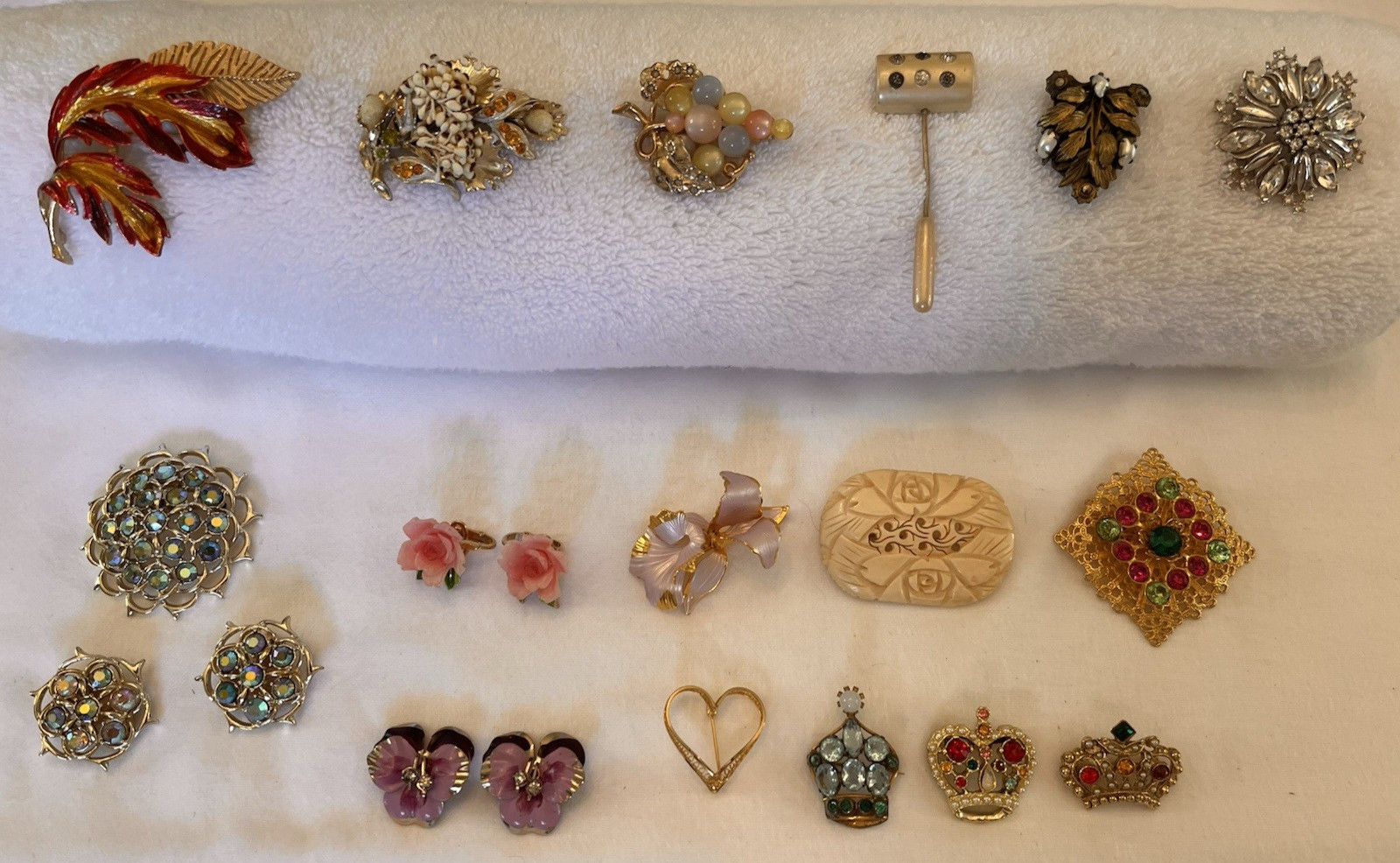 Vintage Lot Brooches/Pins, Earrings Florenza-Trifari-Coro-SaraCov