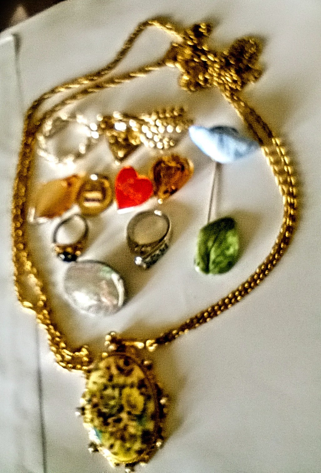 Vintage MIXED JEWELRY “HEARTS AND FLOWERS” PENDANTS ,BROOCHES, NECKLACE,RINGS.