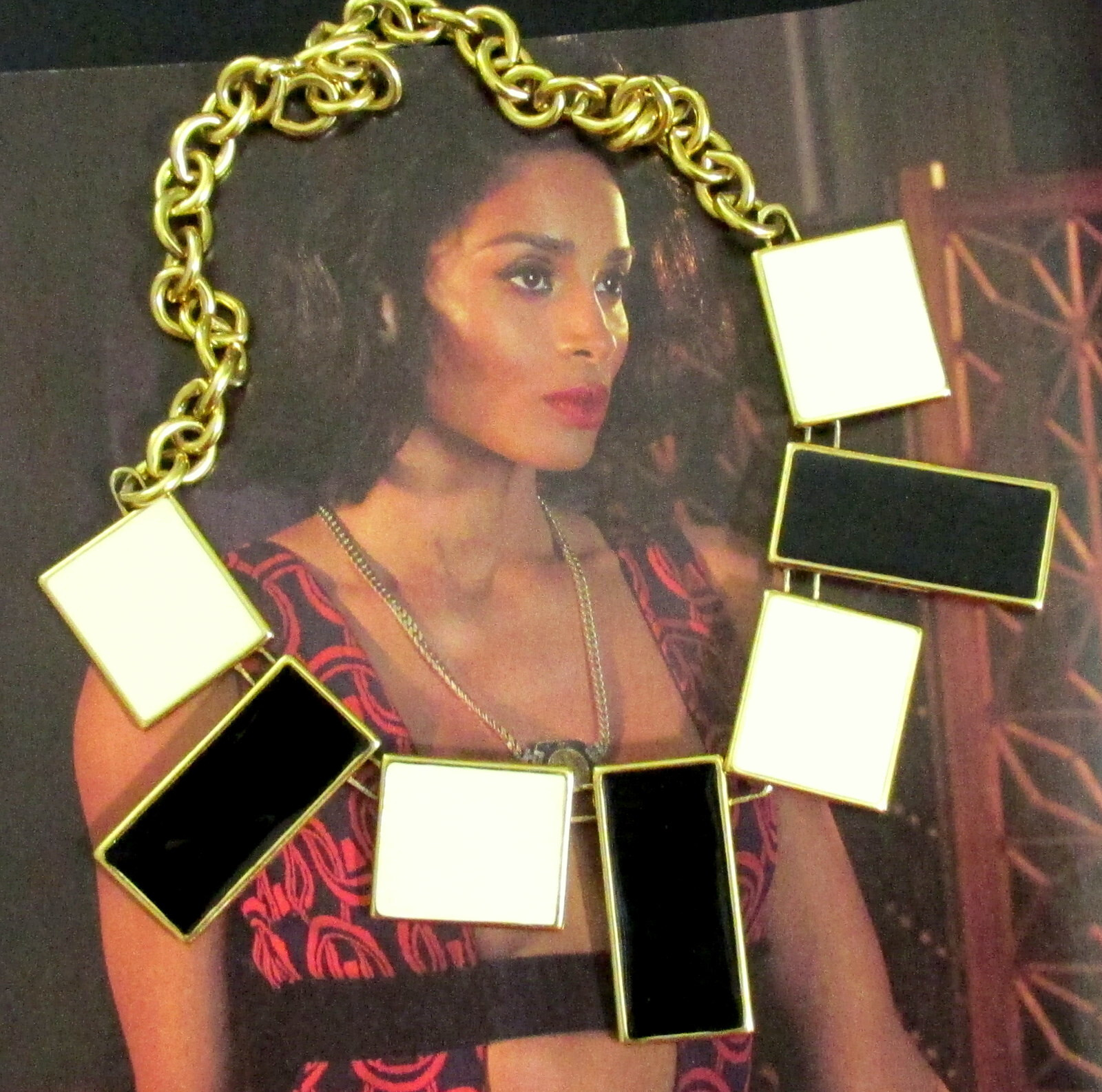 VTG DECO RUNWAY MONET OFF-WHITE/ BLACK ENAMEL MODERNIST BIB NECKLACE GEOMETRIC