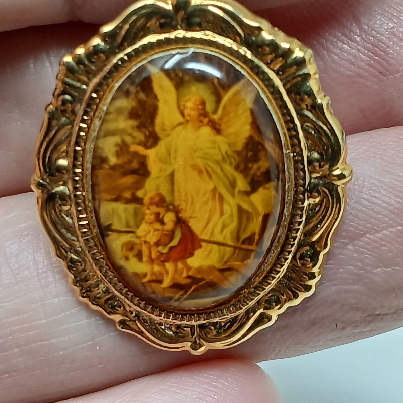 Gold Guardian Angel Pin Religious VTG Brooch With Child #J-14