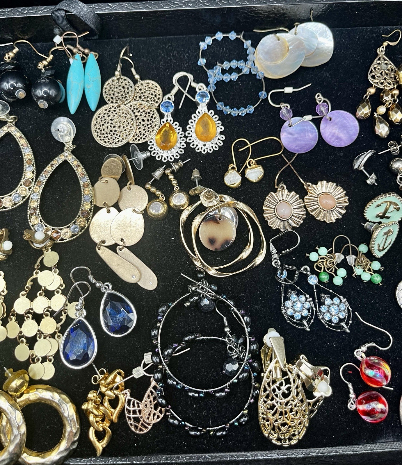VTG-modern Fashion Drop Earrings Multi Designs Materials Wear Resell 46pr. Lot