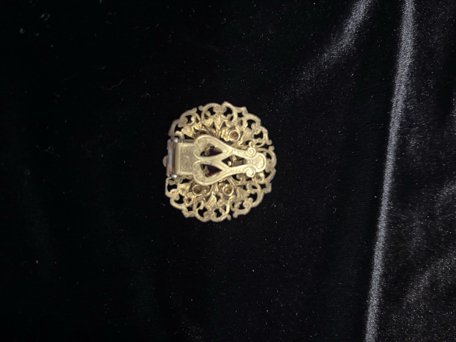 Vintage Early Coro R Marked Red Crystal Dress Clip Brooch Ornate Gold Tone. Rare