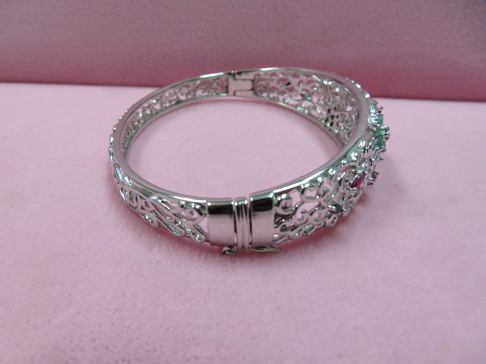 Ross Simons 7″ 925 Sterling Silver Hinged Ruby Sapphire Emerald Bangle Bracelet
