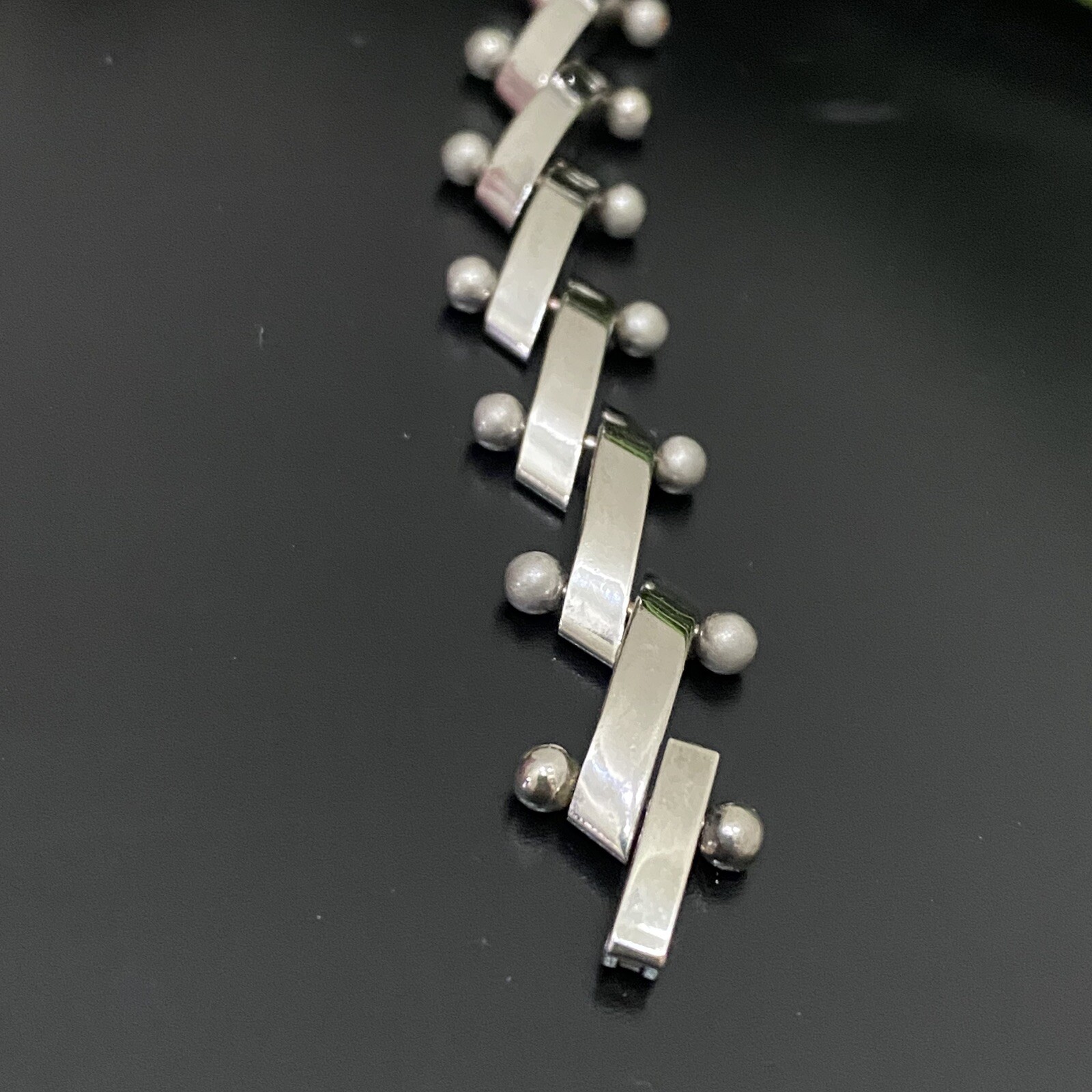 Vintage Silver-plated Modernist Ball Bolt Bar DNA Link Bracelet 44g.