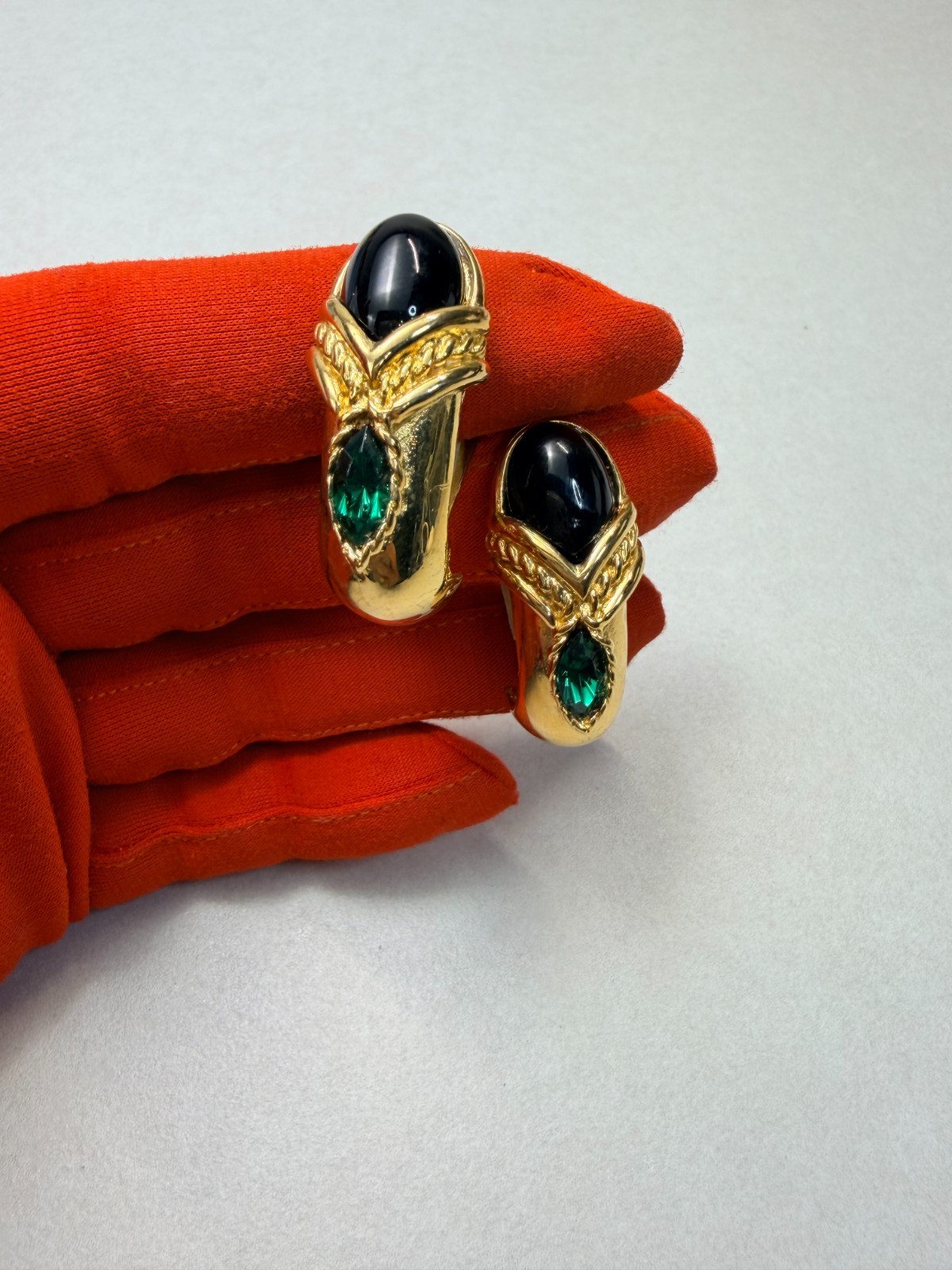 Vintage Blanca Runway Bold Black Cabochon Emerald Crystal Earrings From 80s