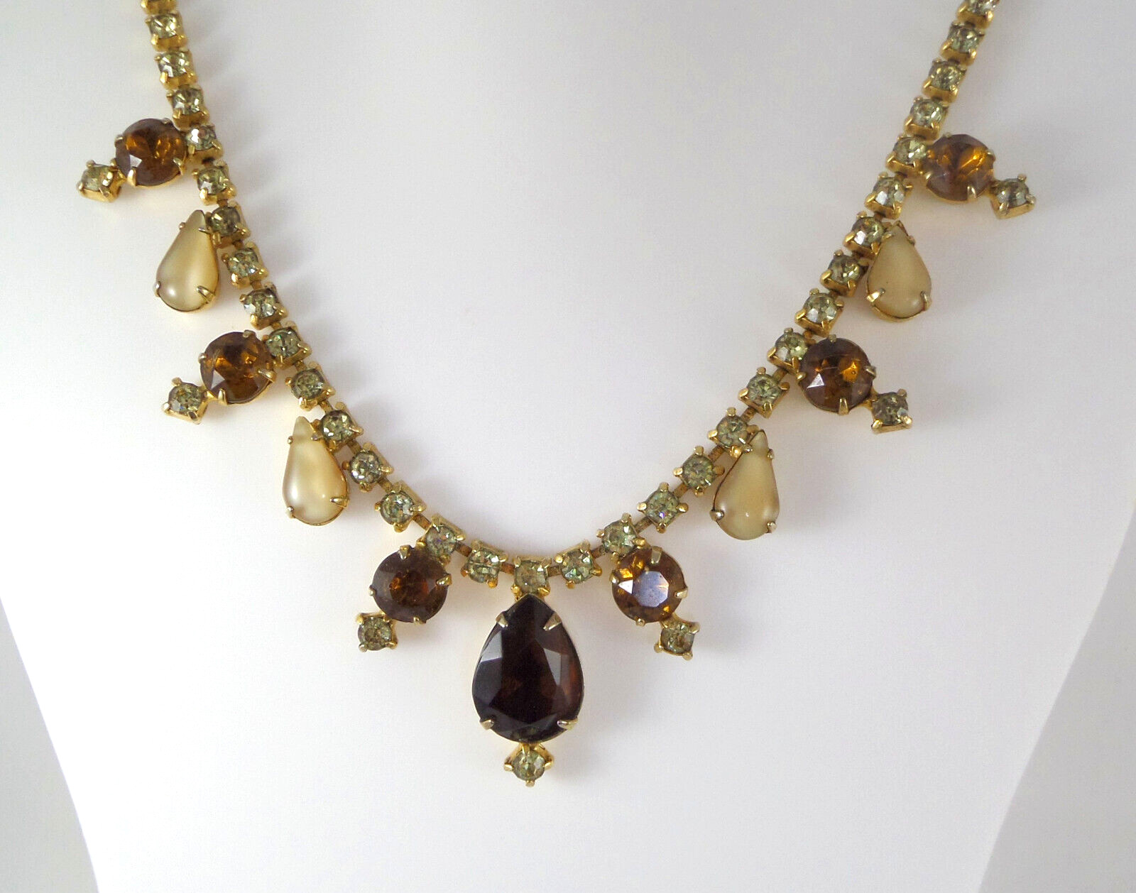 VTG Juliana Style Necklace Yellow & Brown Rhinestones Different Sizes & Shapes