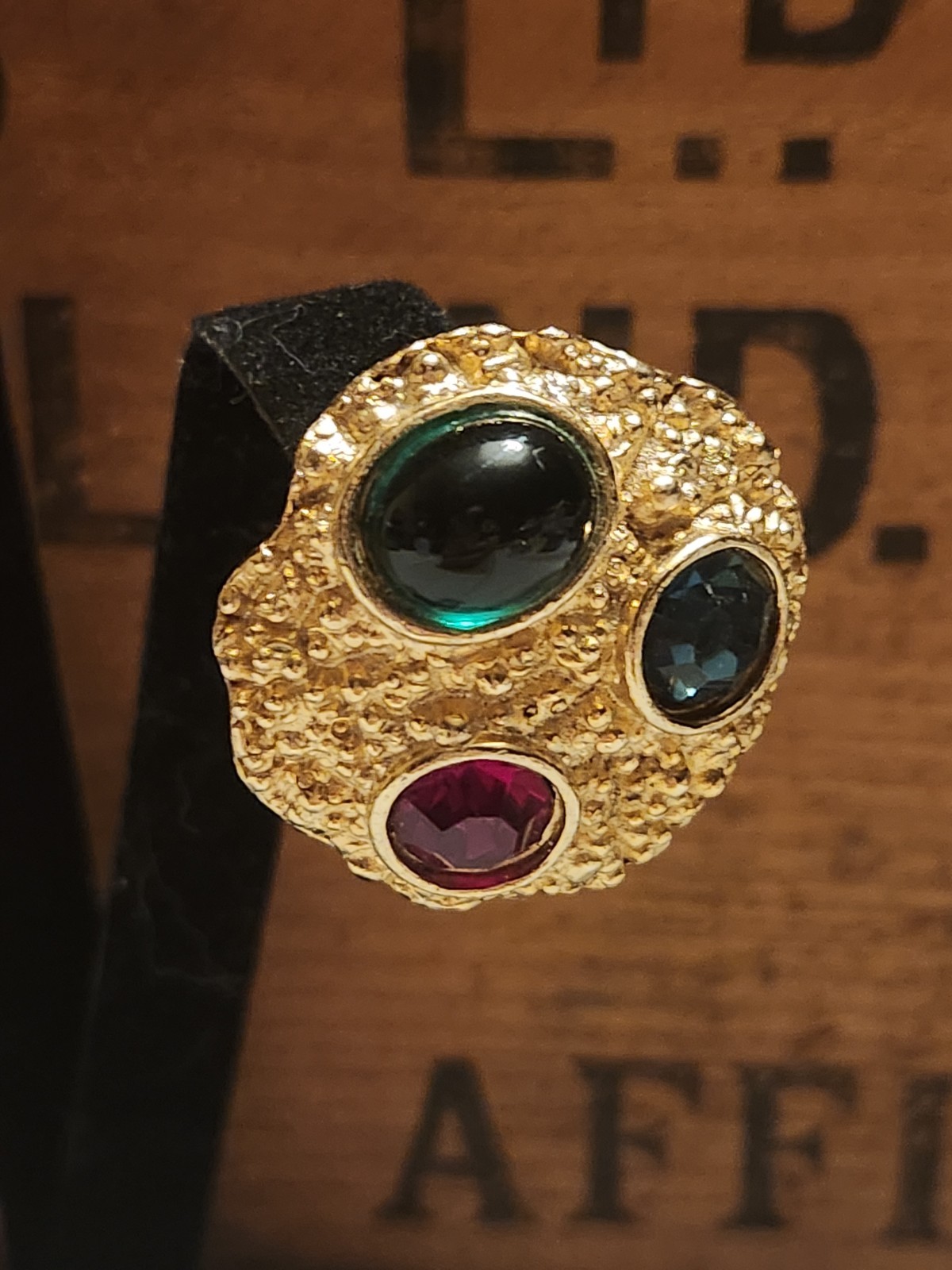 Vintage 80s Gold Tone Green Cabochon Clip-On Earrings Brutalist Style Red Blue