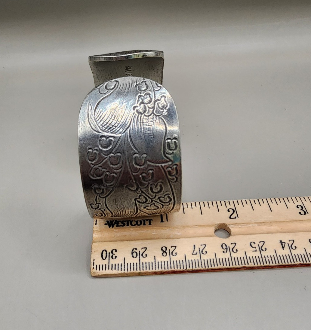Salisbury Pewter May Flower of the Month Cuff Bracelet Lily of the Valley 66g