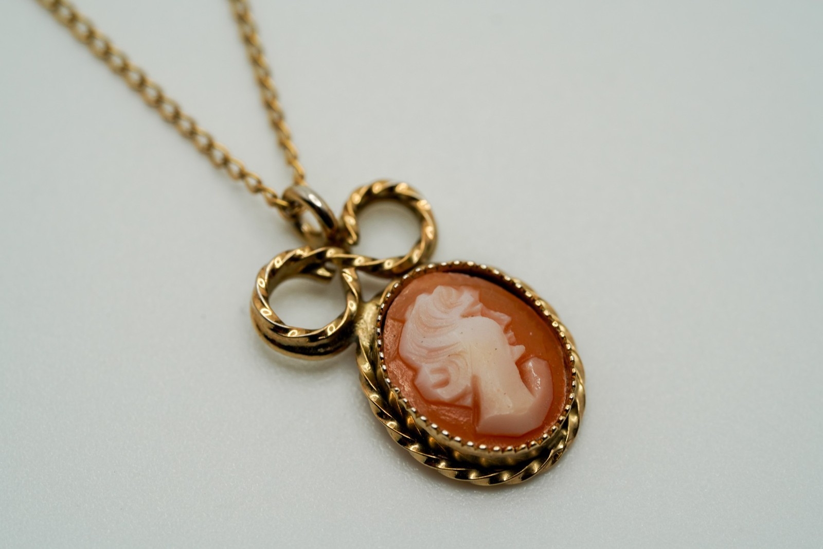 Vintage 12k Gold Filled Cameo 1.8cm Necklace 18.5” JB1