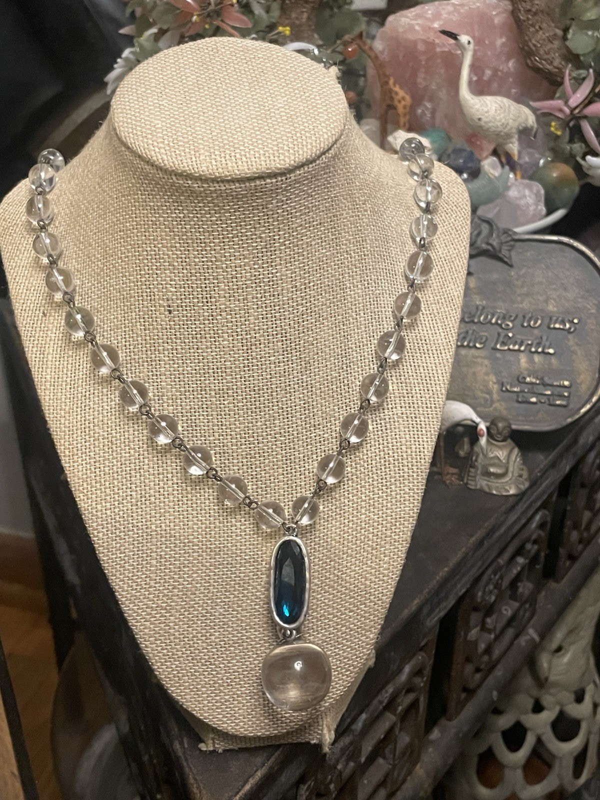 Antique Crystal Pool Of Light Style Necklace