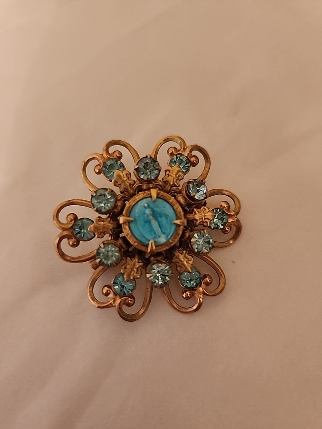 Vtg Virgin Mary Gold Tone Pin Brooch Filigree Enamel Blue Facet