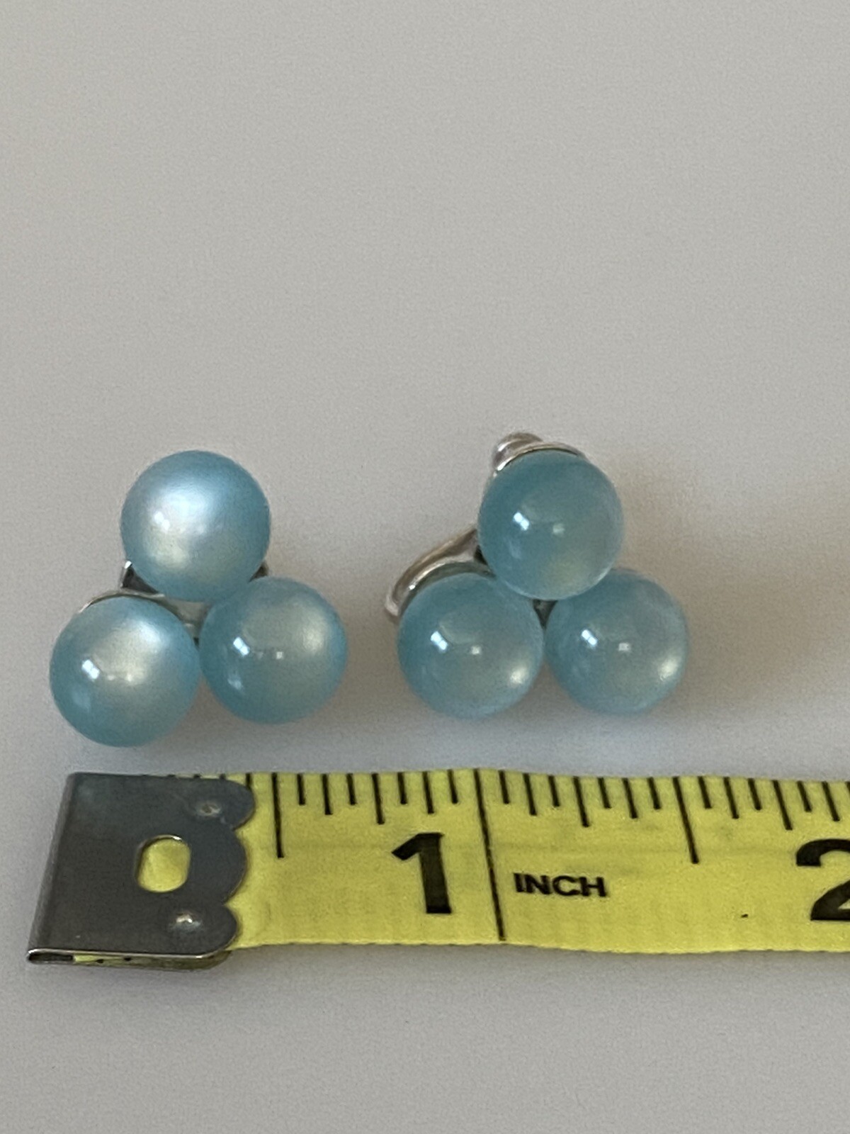 Vintage Light Blue Screw Backs Earrings Lucite Not Pierced Silver Tone