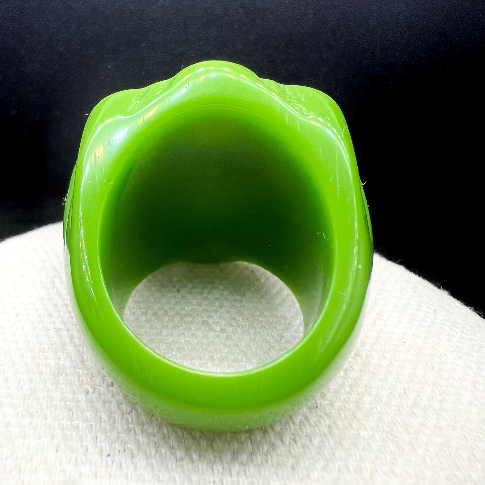 Vintage Lime Green Lucite Ring Bangle Bracelet Set Rhinestone Flower Atomic