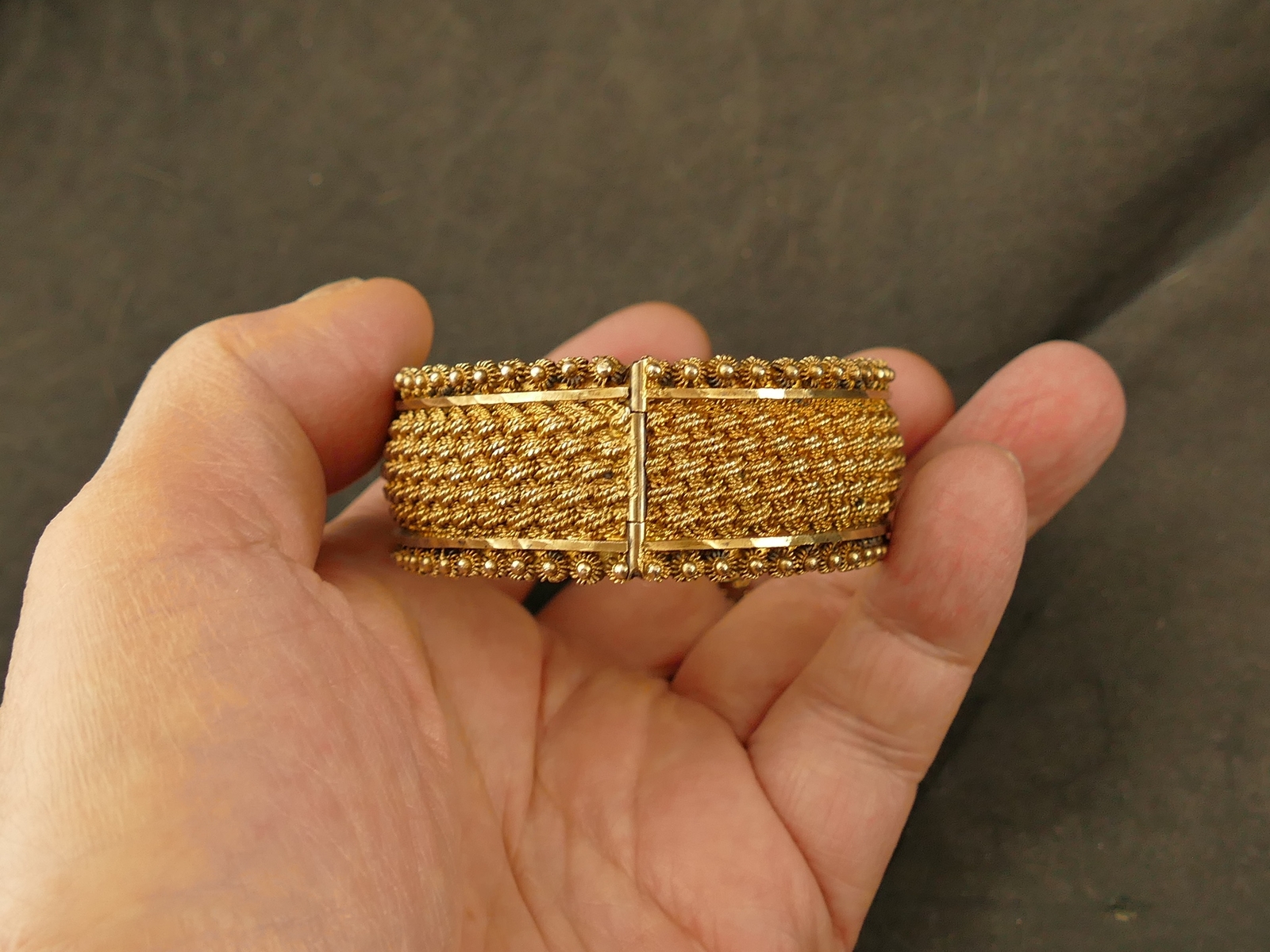 PORTUGUESE SILVER GILT CANNETILLE & BASKETWEAVE HINGED BANGLE BRACELET 1950’S