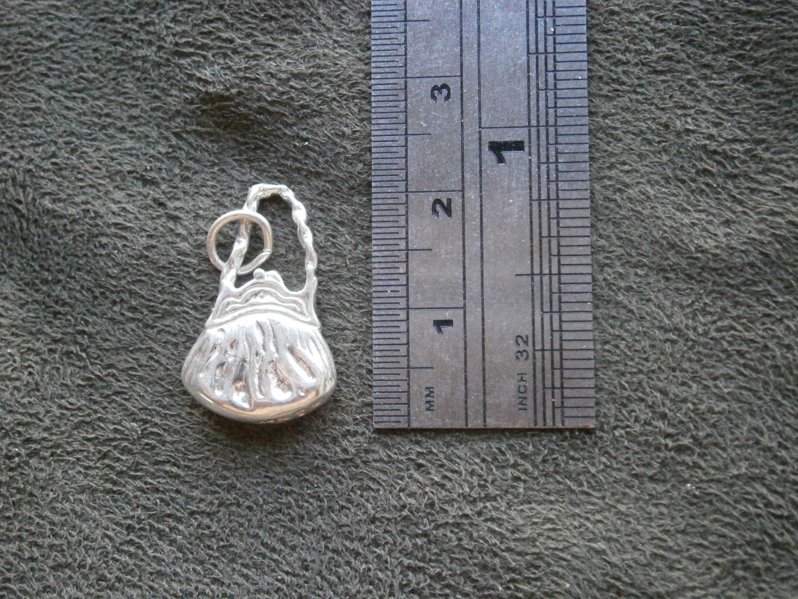 Purse Handbag Vintage Solid Shiny Sterling Silver Bracelet Charm Pendant 3.1g