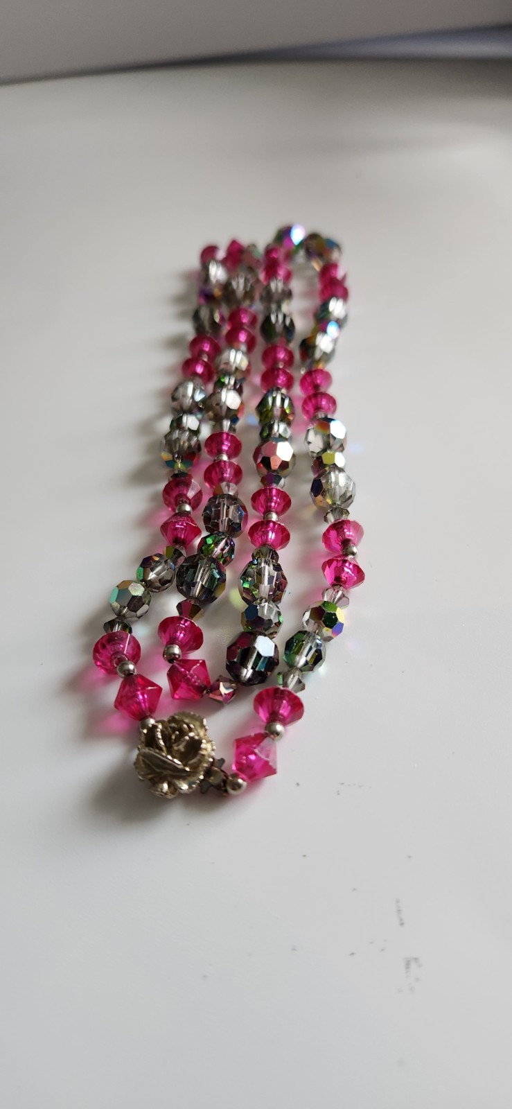 Vintage AB Pink Gunmetal Faceted 26″ Silvertone Glass And Acrylic Necklace