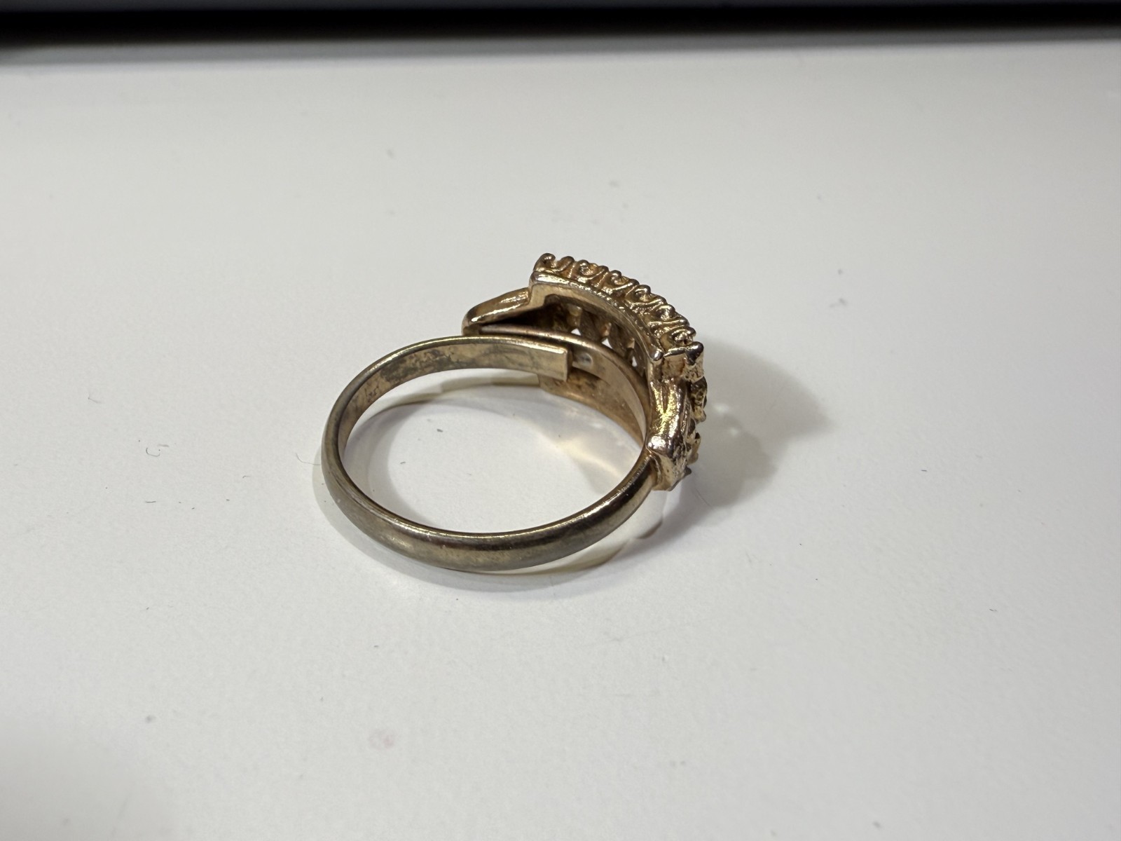 Vintage Red Green & Black Rhinestone Gold Tone Ring Size 7