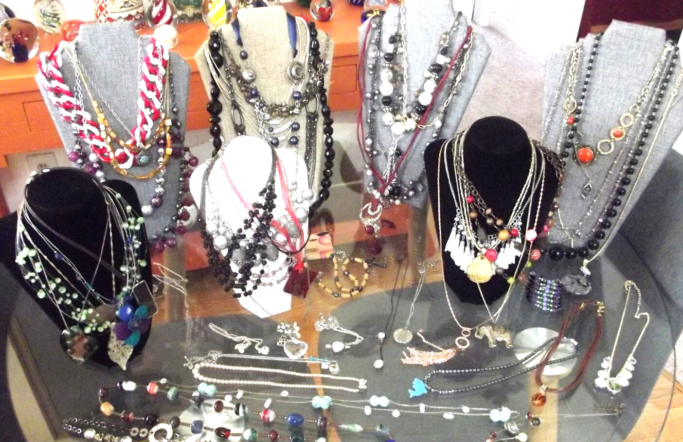 Lot of 50+ Necklaces Vintage 2 Now Some signed ,Stone, Glass, Shell, Acrylic Etc