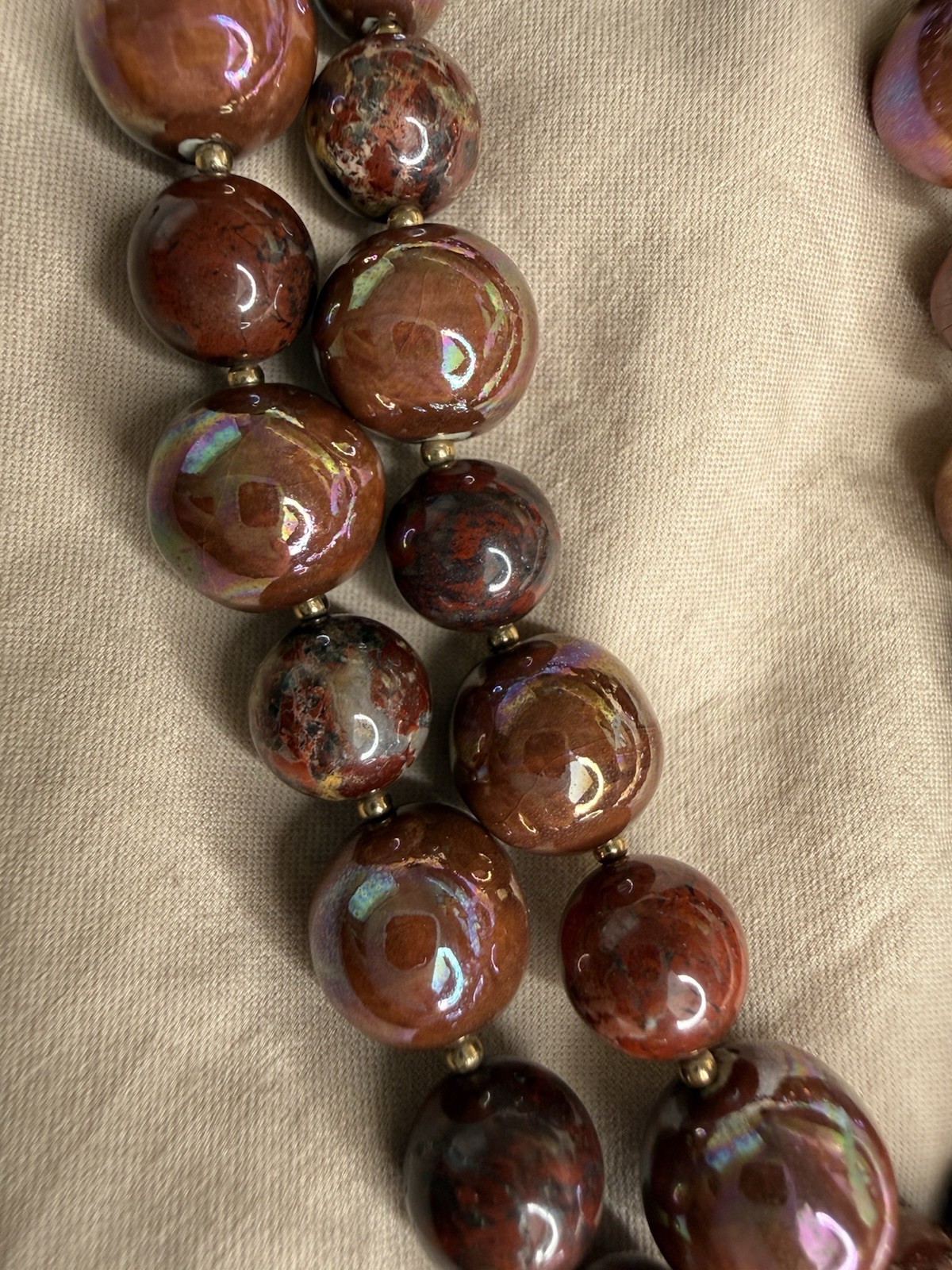 Vintage Graduated Marbled Bead Necklace Brown Red Iridescent 24” USA Pat
