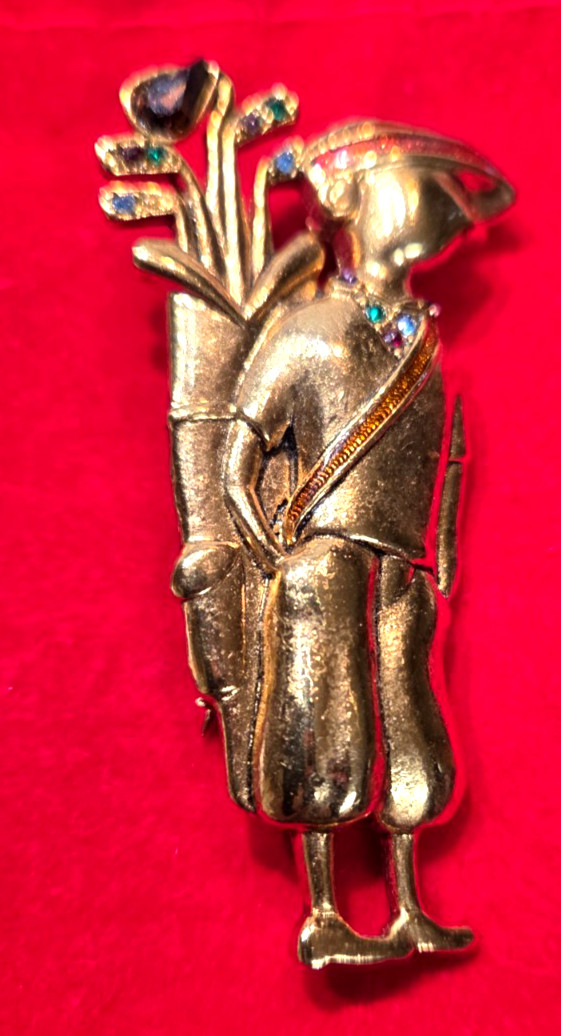 (pgasteelers1) Vintage Male Golfer Pin by Berebu? Many small stones 1950’s Wow🌠