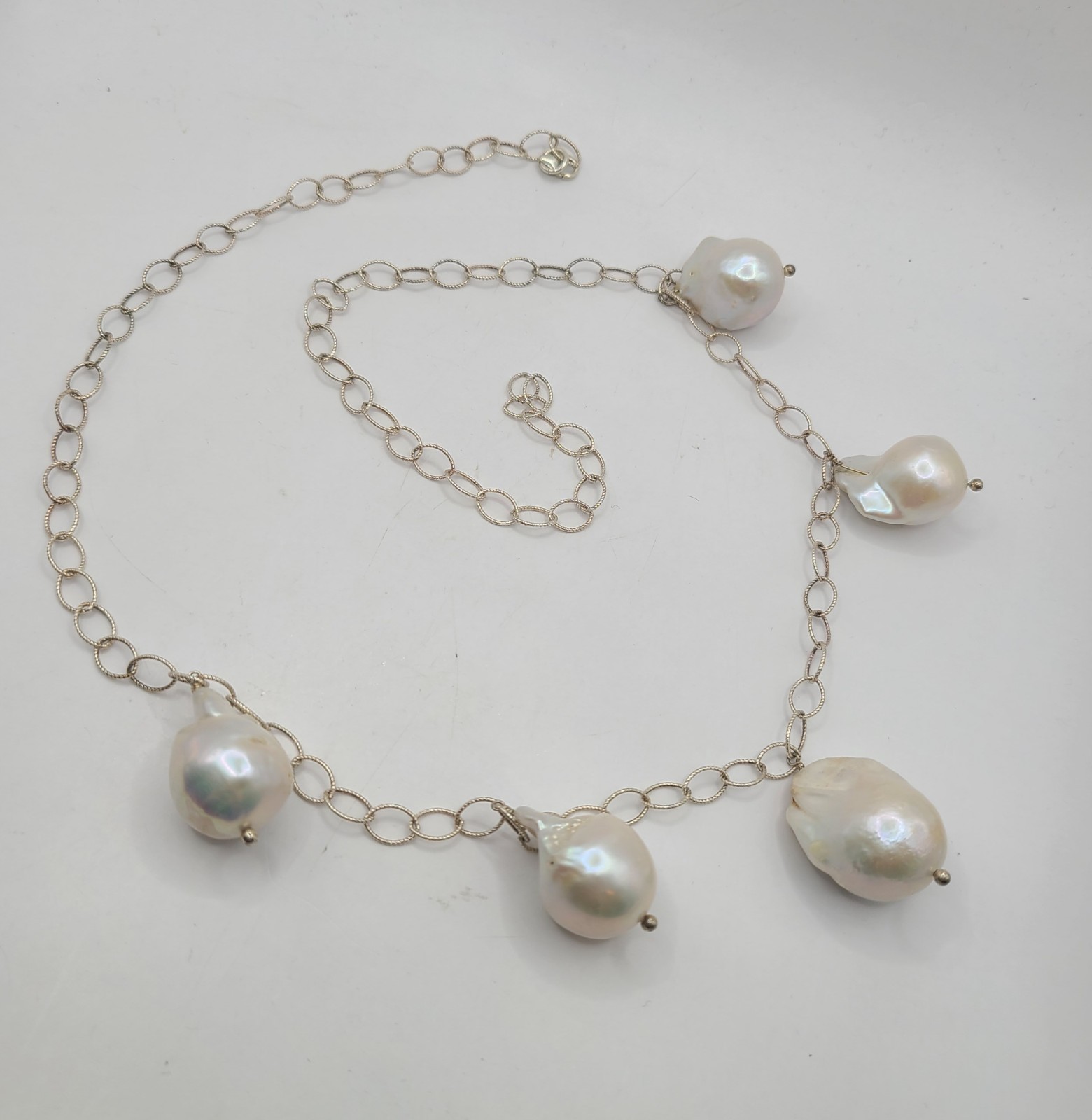 Vtg 925 Sterling Silver White Baroque Pearl Charm Station 24″ Necklace Unsigned