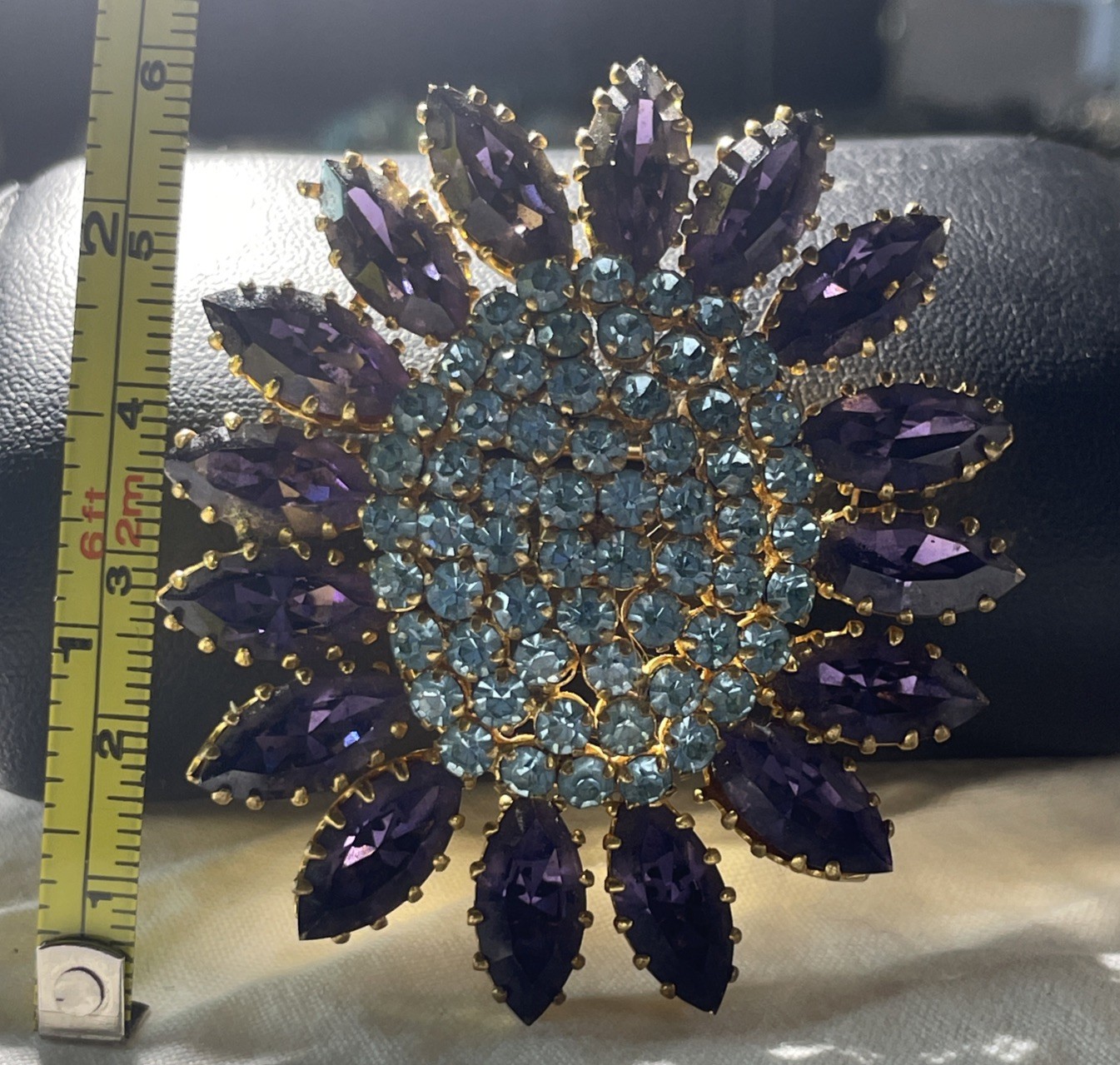 Vintage Blue And Purple Made In Austria Stamped Rhinestone And Gold Tone Brooch