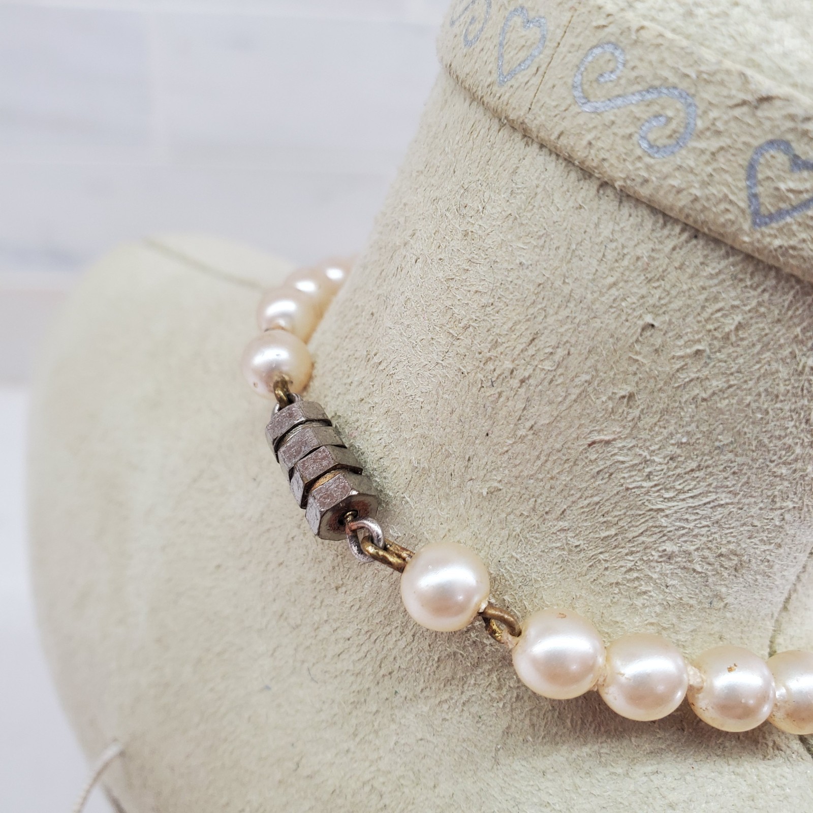 Vintage 15″ Faux Pearl Necklace Hand Knotted Hexagon Screw Clasp