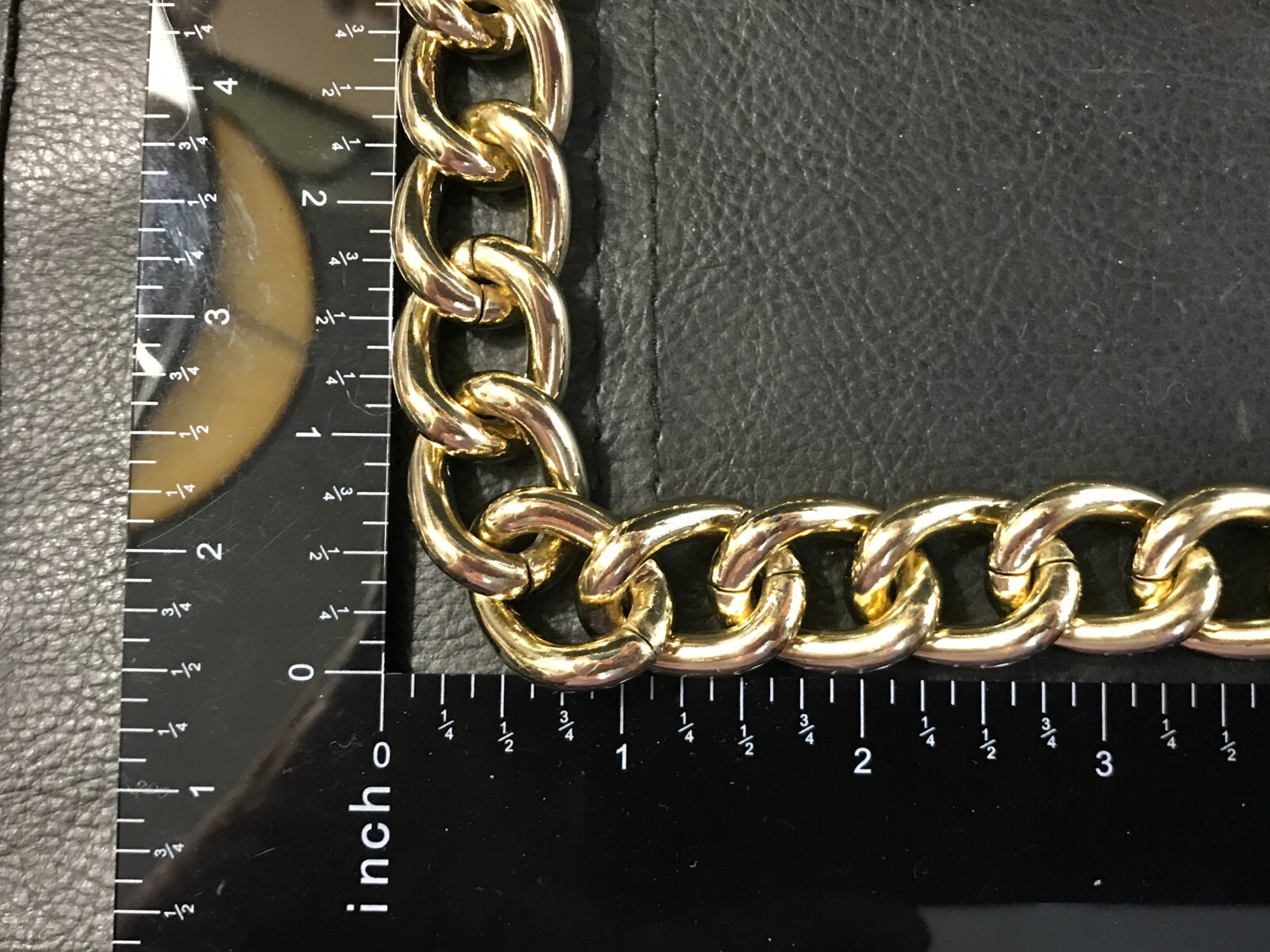 Vintage ANNE KLEIN Large Gold Tone Chain Link Choker 17″-18″ Toggle Necklace