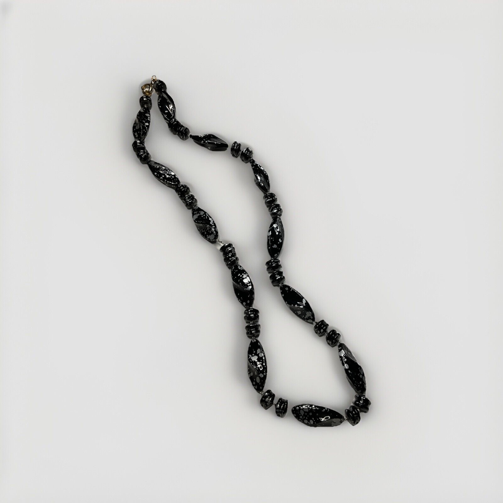 Black & Gray Speckled Beaded 16in Necklace