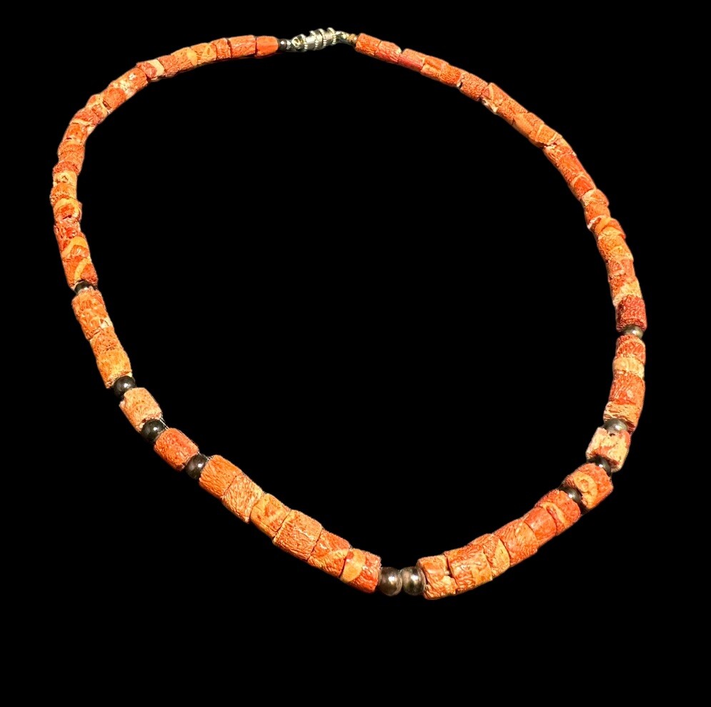 Necklace Red Sponge Coral Primitive Style Vintage Round Beads 16.5 in