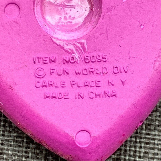 Fun World Pin Brooch 1.5 In The Cats Meow Pink Heart Vintage Glitter Valentine