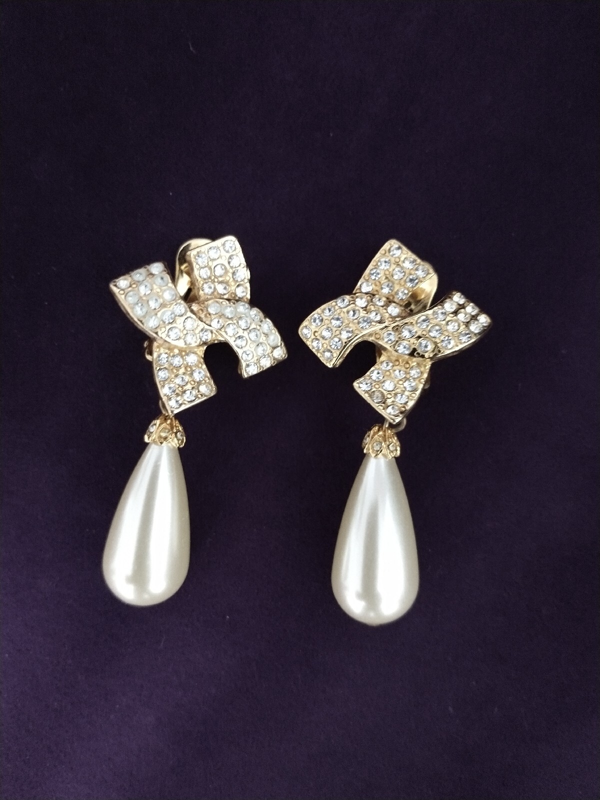 Vintage Kjl Kenneth Lane Faux Pearl Drop With Rhinestones Clip Earrings Signed