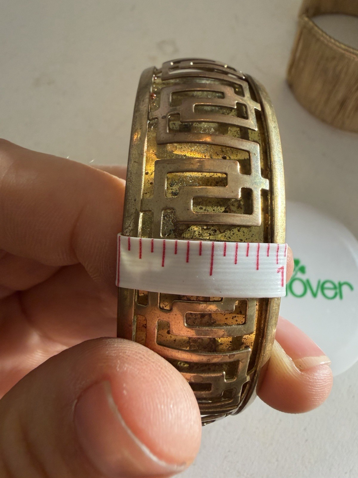Vintage Hinged Greek Key Cutout Gold Tone Brass Bangle Bracelet 28.78g 1” Wide