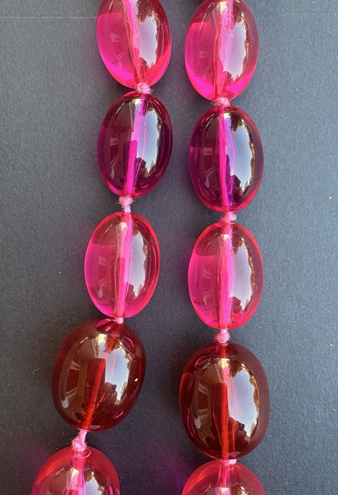 Vintage Joan Rivers Pink Red Purple Acrylic Lucite Beaded Knotted Necklace 24″