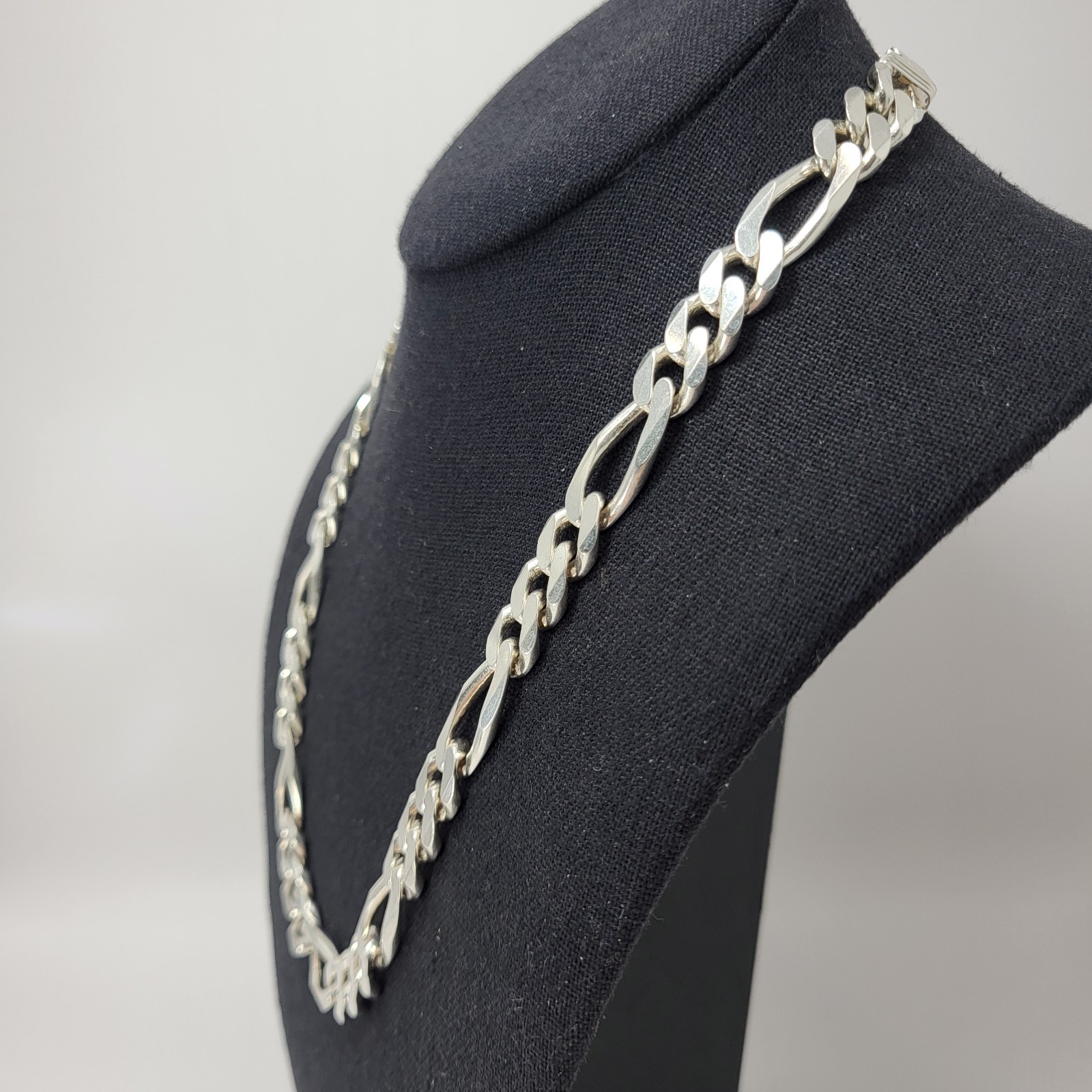 Vintage Italy Figaro Chain Necklace Rhodium Plate 20″ Sterling 89 Grams 11 mm