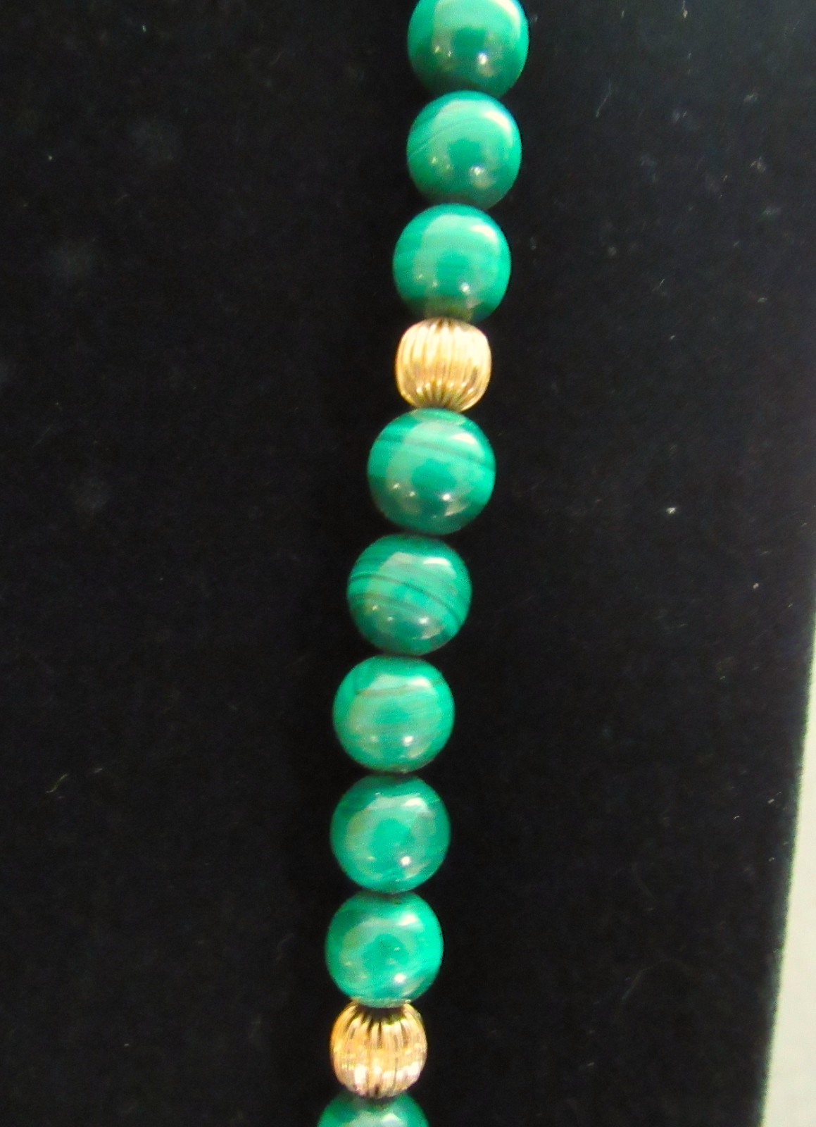 Vintage Chinese Export Malachite & Gold Wash Silver Clasp & fluted beads 27.5 in