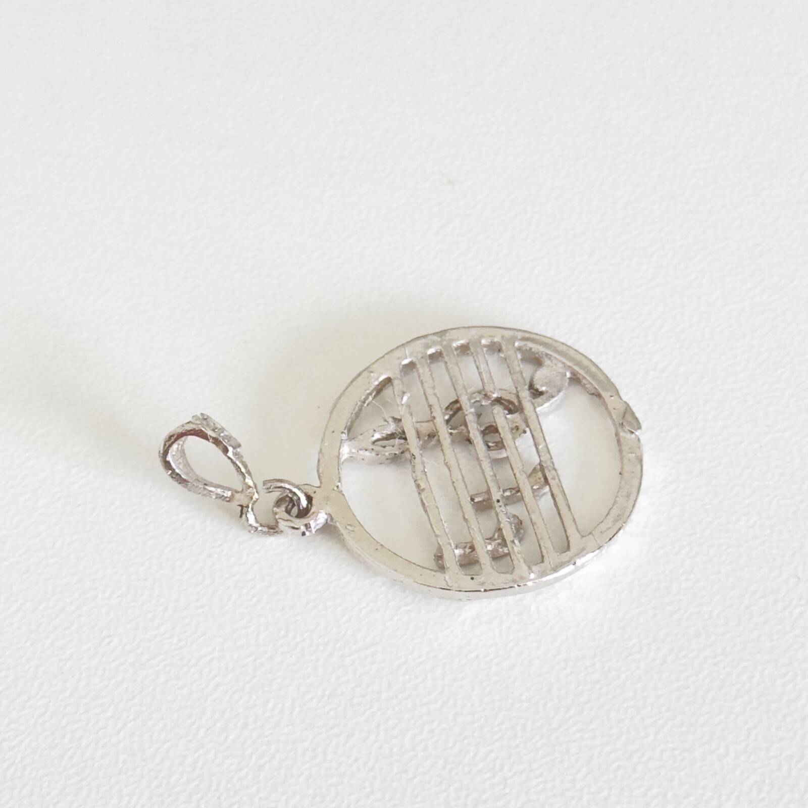Vintage 925 Sterling Silver Music Notes Round Circle Pendant