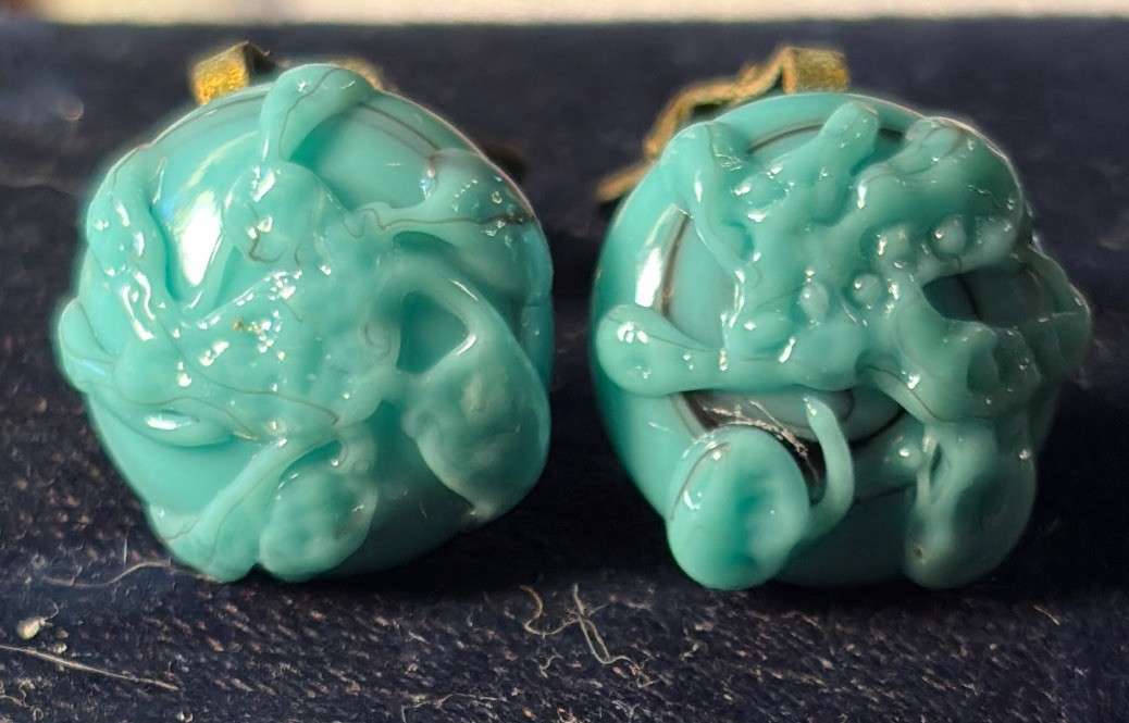 Vintage Art Deco Style 1940’s Hand Carved Turquoise 3/4” Round Clip Earrings