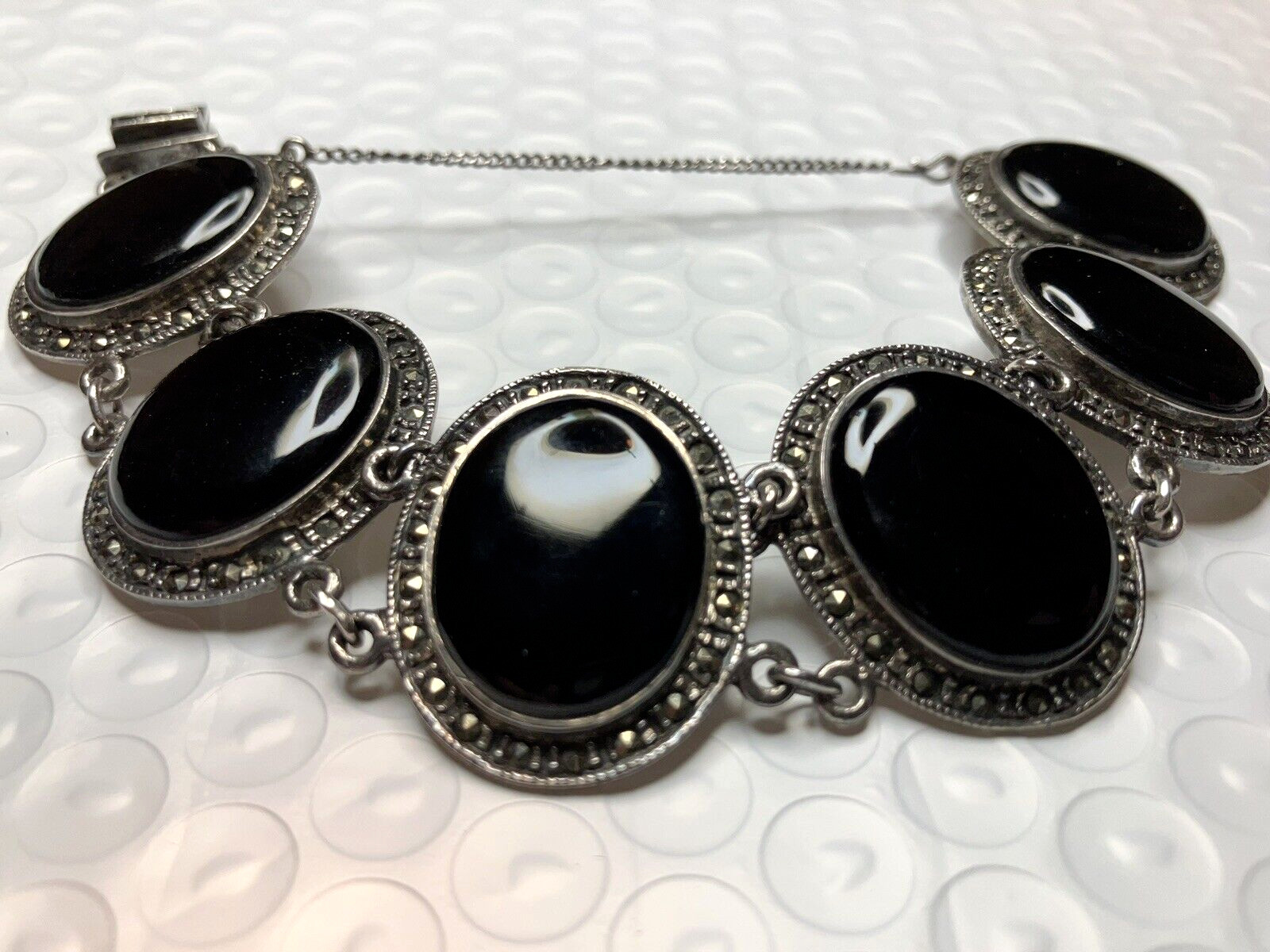 Signed TM (Taxco Mex) 925 Sterling Silver Oval Black Onyx & Marcasite Bracelet