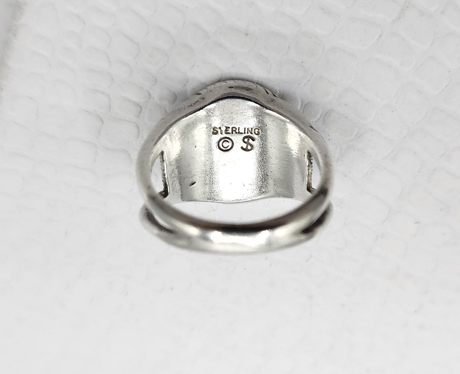 Designer Vintage Shube’s Dakota West Sterling Silver Cherub Angel Ring Size 5