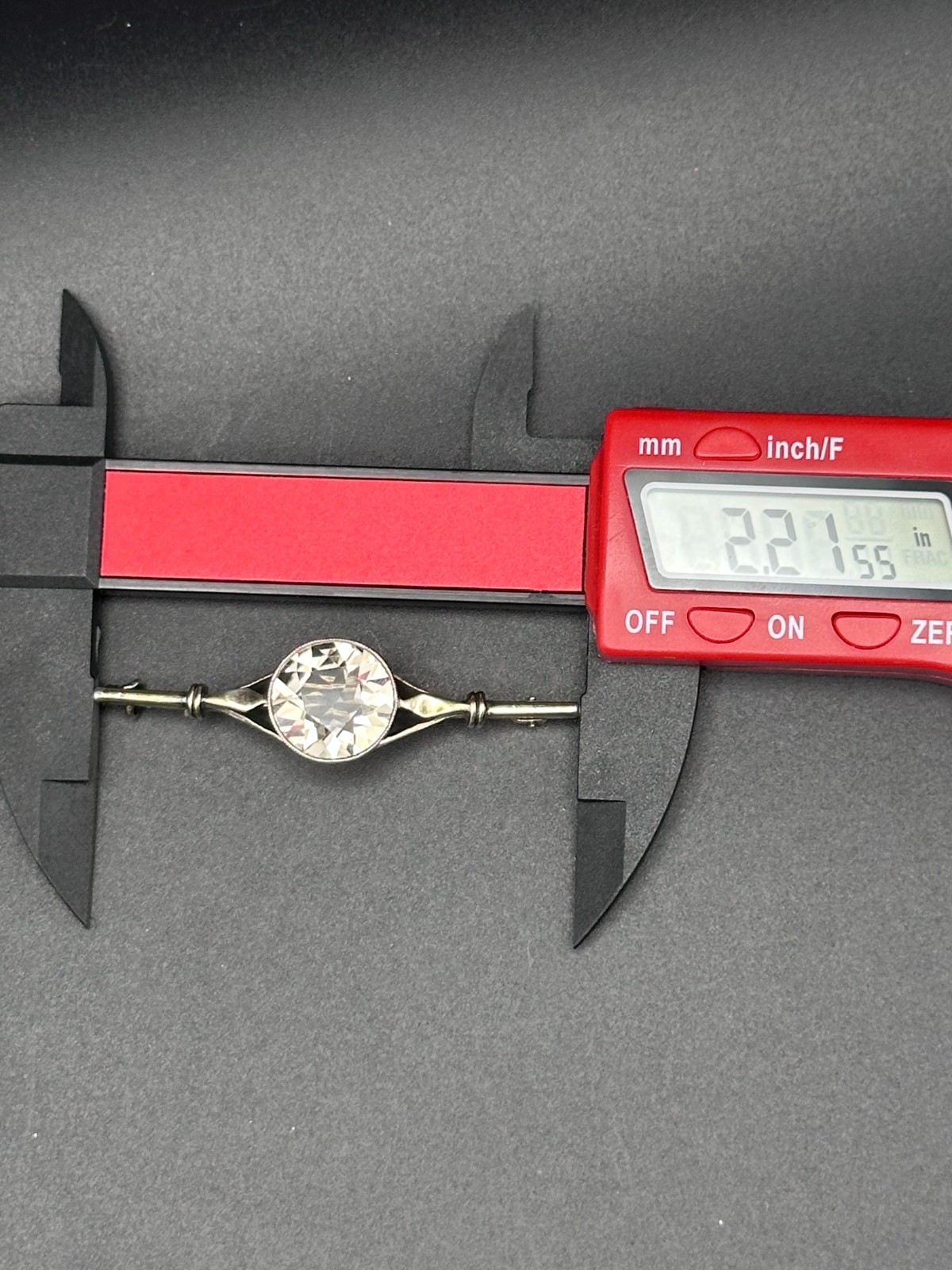 Vintage Russian Sterling Silver Bar Brooch with Clear Faceted Stone – c.1930s