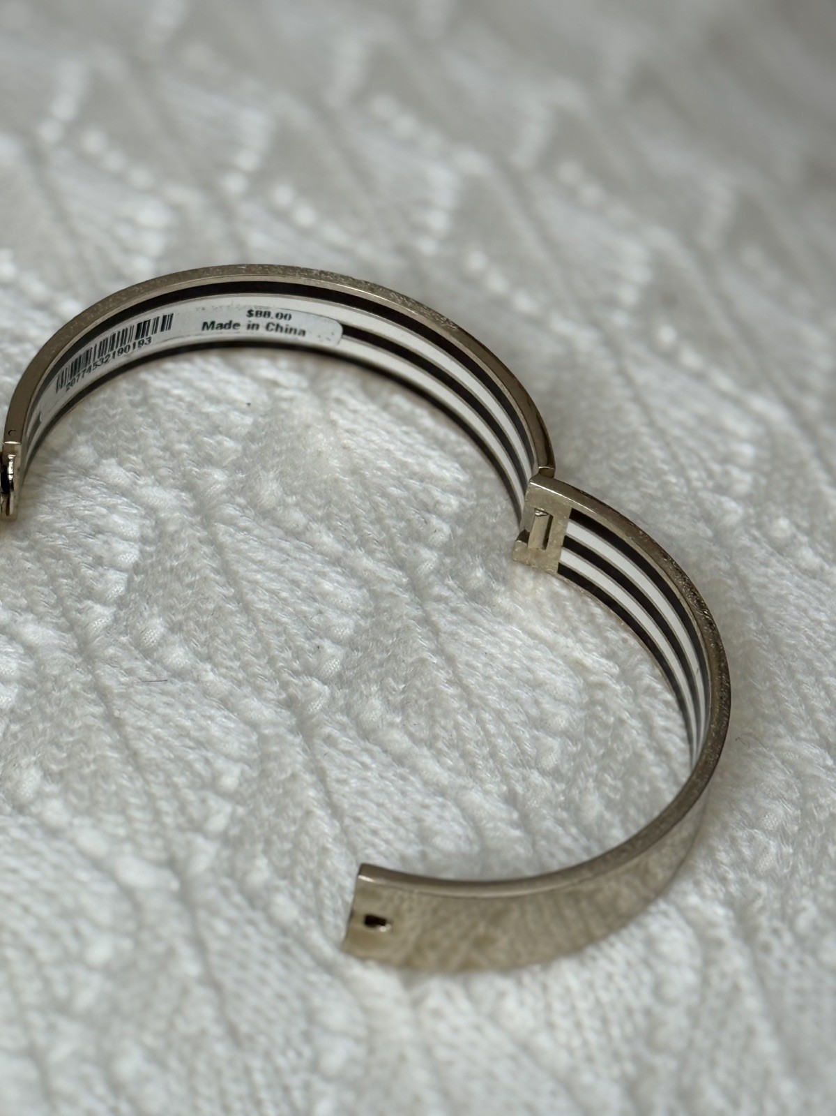 Classic HENRI BENDEL Gold Tone Centennial Stripe Hinged BANGLE BRACELET