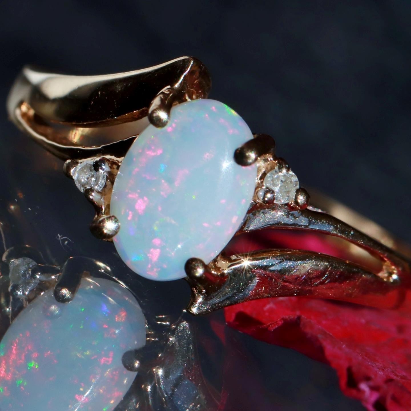 10k yellow gold size 5 ring 0.355ct Australian fiery opal diamond 1.52gr N3815