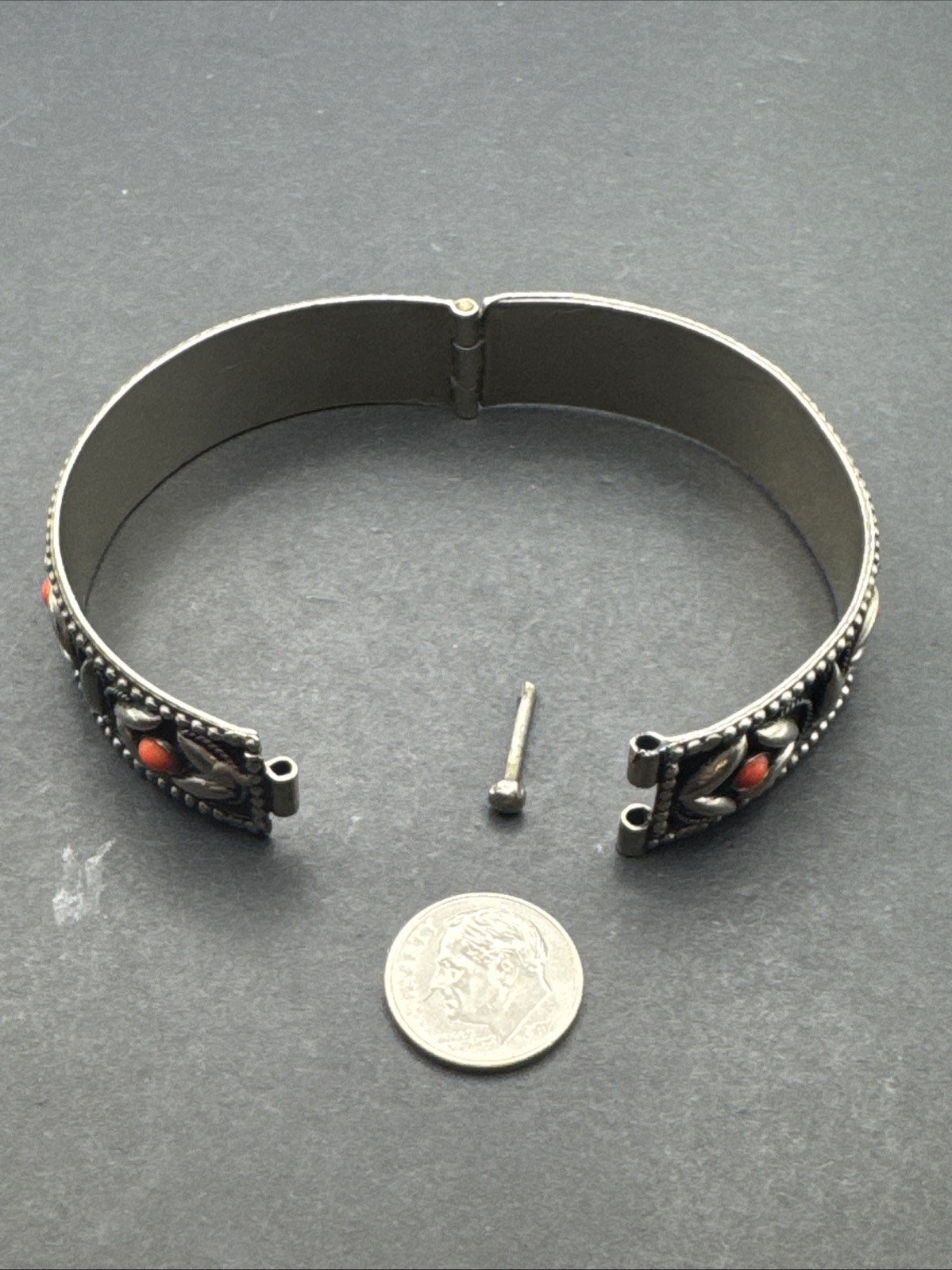 Vintage Silver Toned Hinged Bangle 2.5” Bracelet With Orange Stone 2.5” Opening