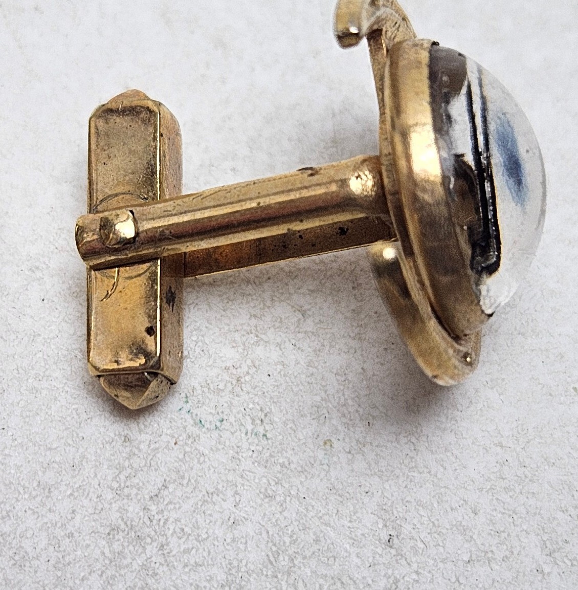 Anson Horse Head in Shoe Glass / Rock Crystal Cuff Links & Tie Clip Reverse Carv