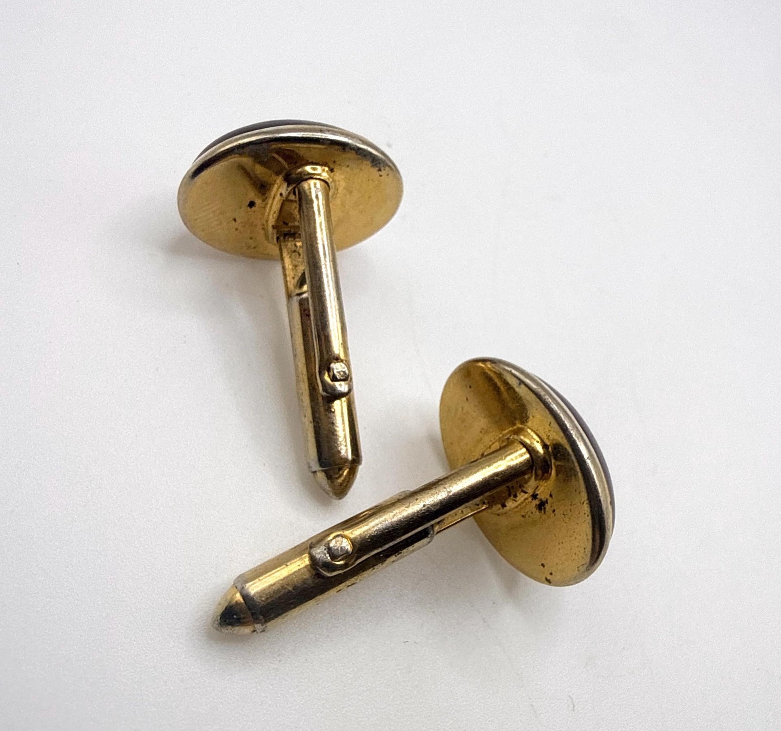 Vintage Hadley red oval jelly cabochon and gold tone cuff links