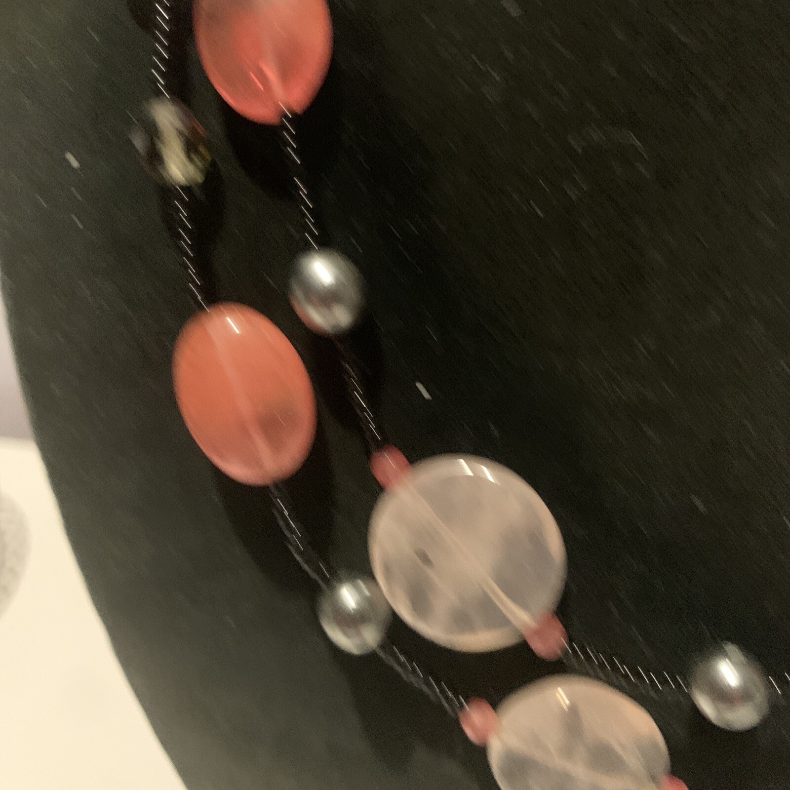 STUNNING VINTAGE ESTATE ROSE QUARTZ & CARNELIAN BLACK MICRO BEADS NECKLACE 36″
